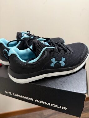 Under Armour Women's Black and Light Blue Athletic Shoes